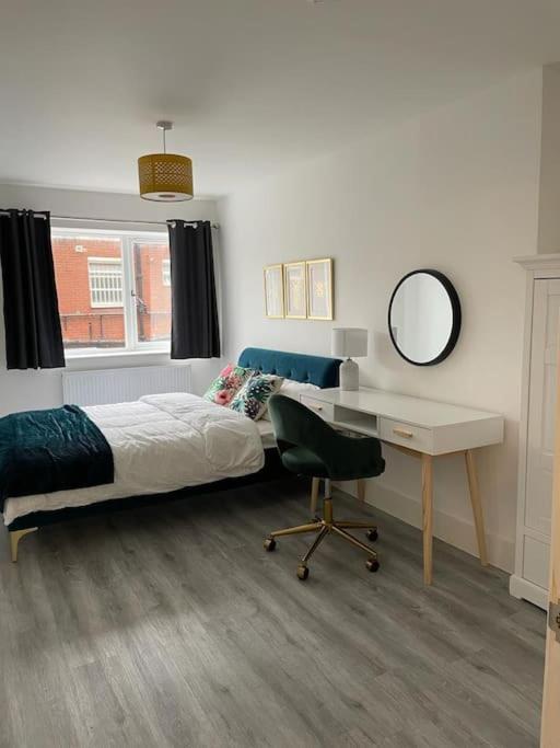 Stunning And Spacious 2Bed Flat In Central Woking Eksteriør billede