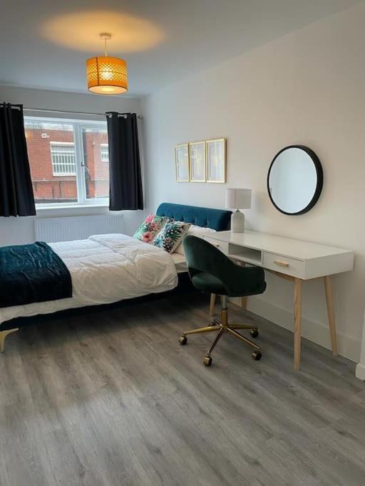 Stunning And Spacious 2Bed Flat In Central Woking Eksteriør billede